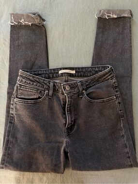 Levi's Women's Washed Black Skinny Jeans with Frayed Hem